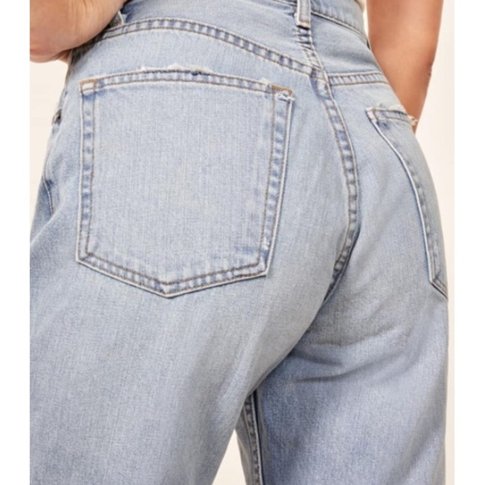 NWT Reformation Dawson Relaxed Jean Skye Destroyed Light Wash Denim Jeans 25 - Picture 3 of 10